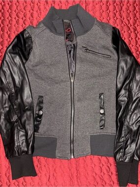 Yoki Gray Bomber Jacket with Black Faux-Leather Sleeves
